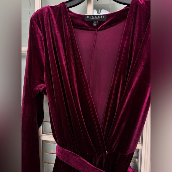 Velvet Wrap maxi dress size 16 long sleeves black red - Picture 4 of 7